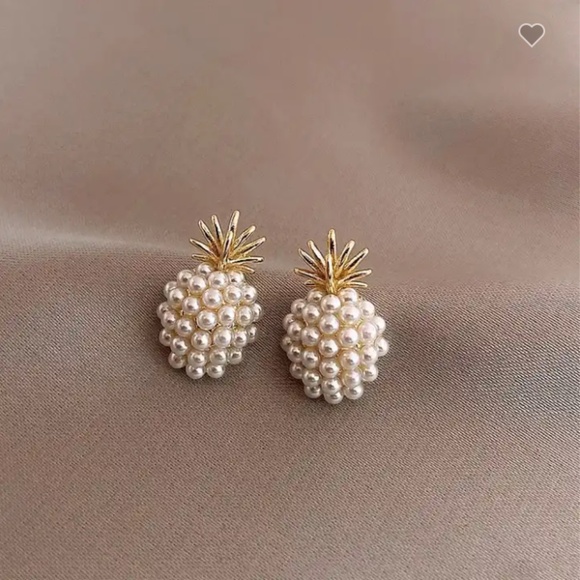 Tiny Small Pineapple Stud Earrings - Picture 2 of 3